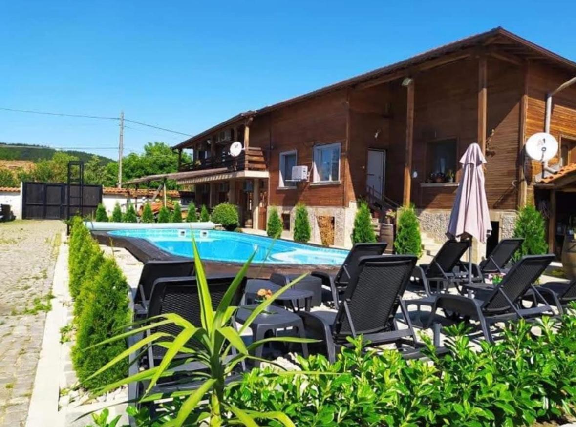 Villa Le Cinema Shiroki Dol Zewnętrze zdjęcie