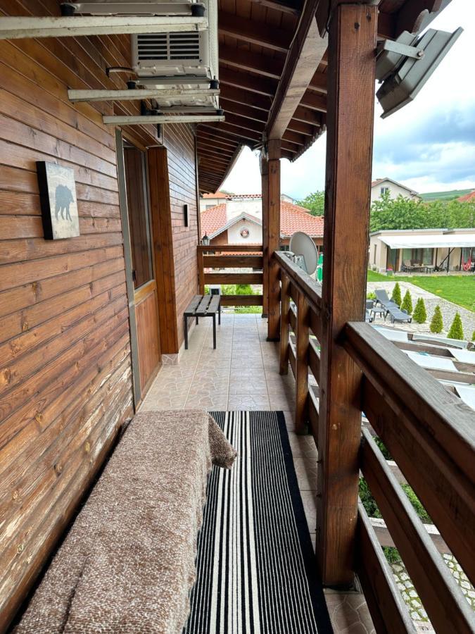 Villa Le Cinema Shiroki Dol Zewnętrze zdjęcie