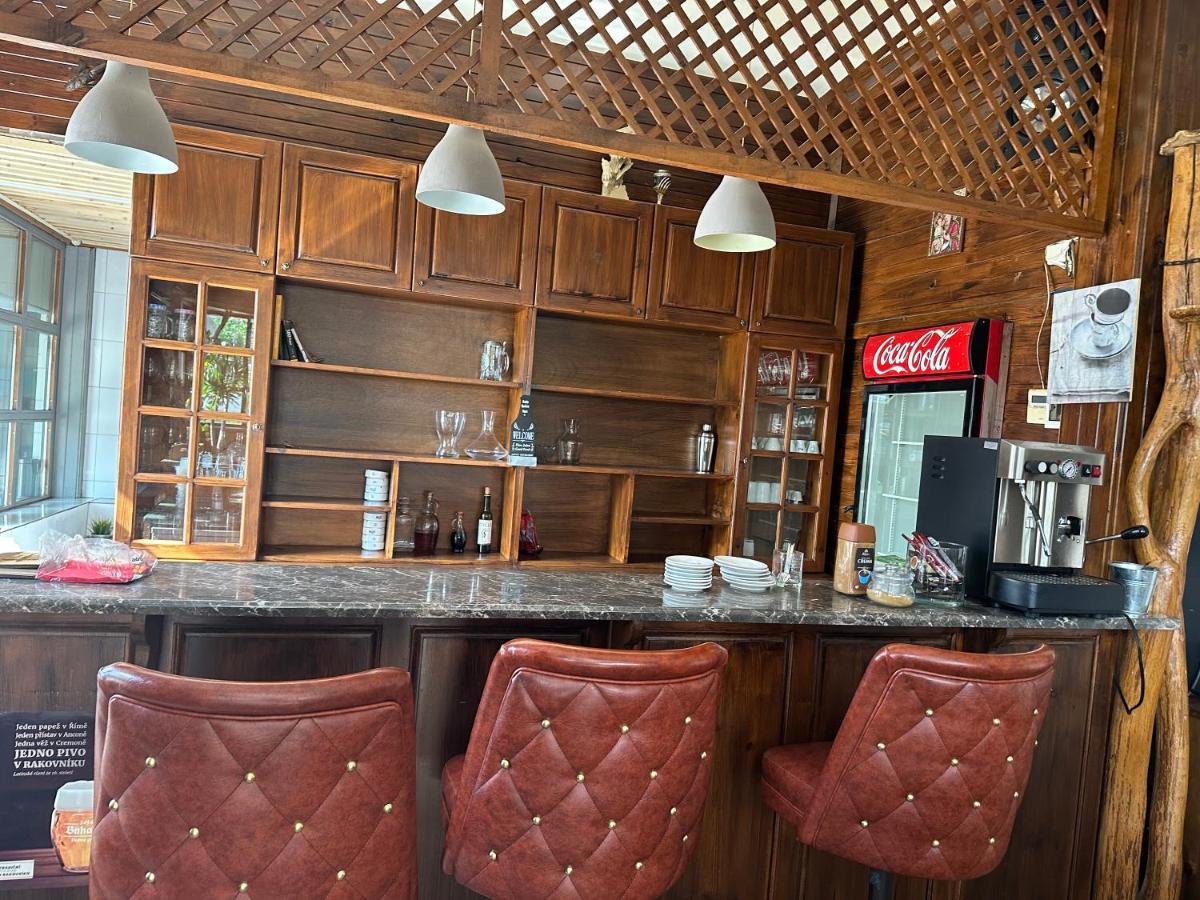 Villa Le Cinema Shiroki Dol Zewnętrze zdjęcie