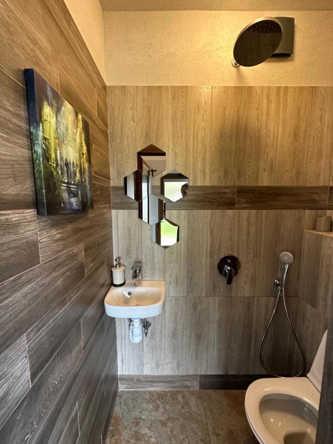 Villa Le Cinema Shiroki Dol Zewnętrze zdjęcie