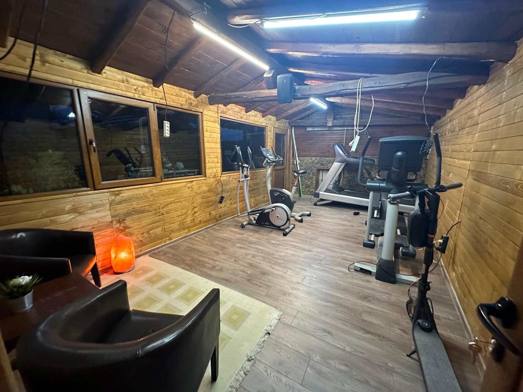 Villa Le Cinema Shiroki Dol Zewnętrze zdjęcie
